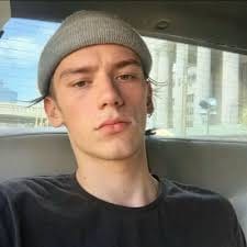 حنا الطاف avatar